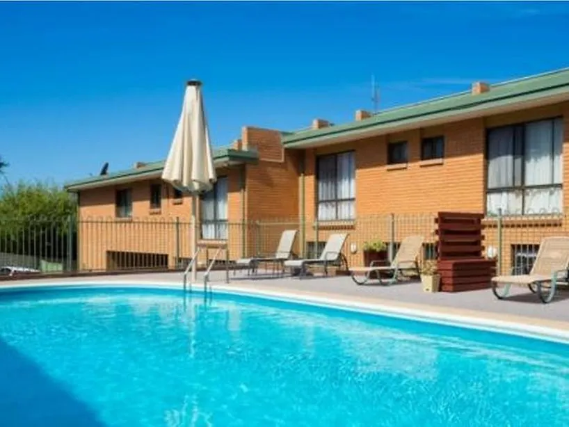 **** Guest house Panoramic Townhouses By Lisa Merimbula Australia